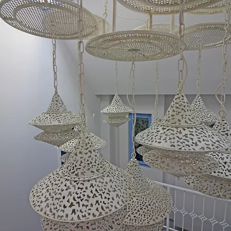 ゲストハウス Sardunya ボズカーダ