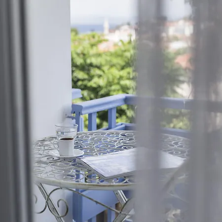 ゲストハウス Sardunya